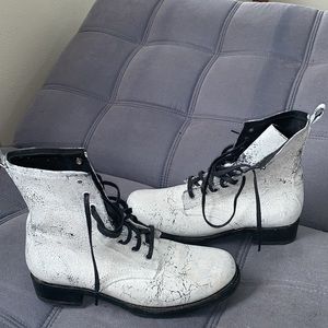 Frye Veronica Combat